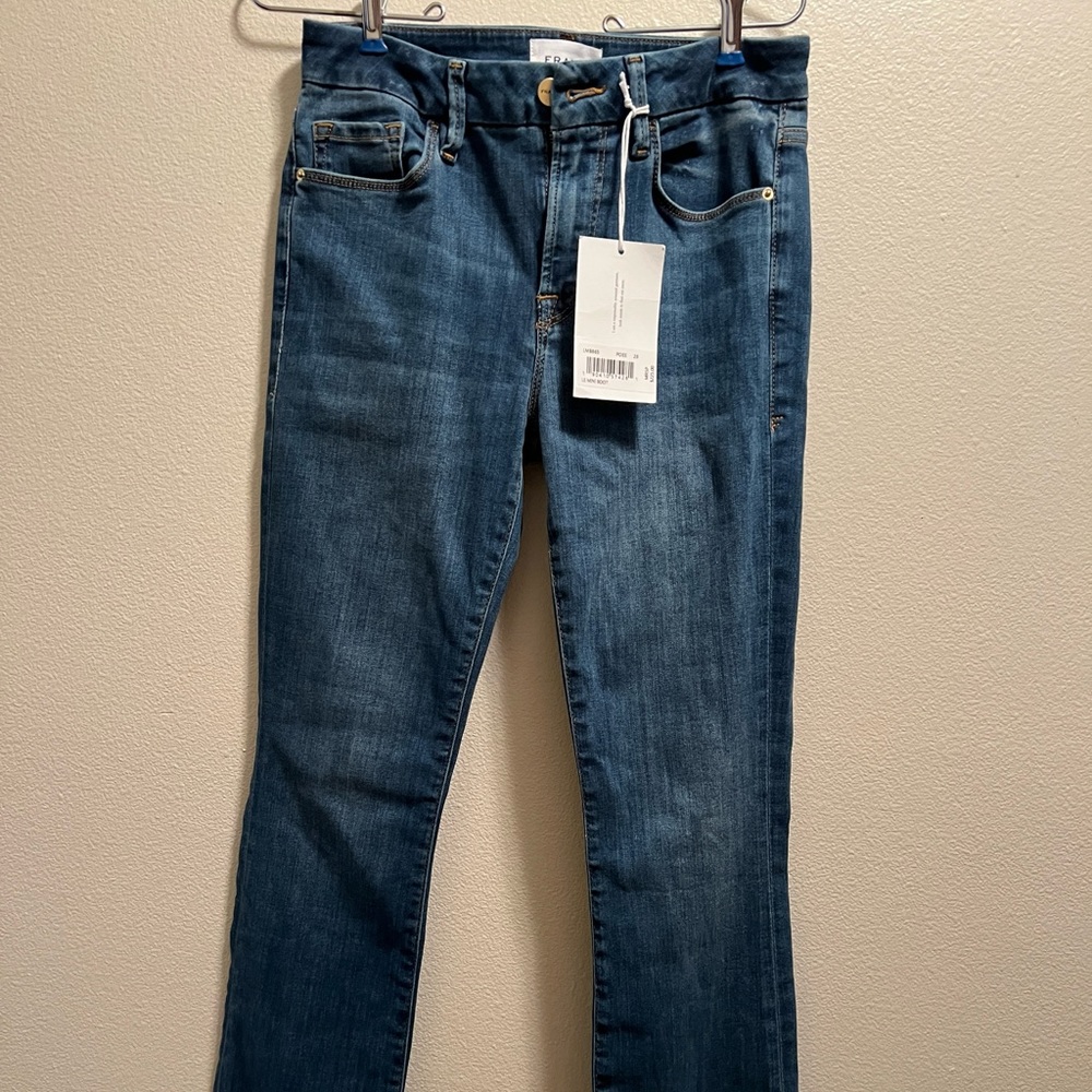 NWT $225 FRAME denim Le Mini boot jeans in medium wash - Size 28/6